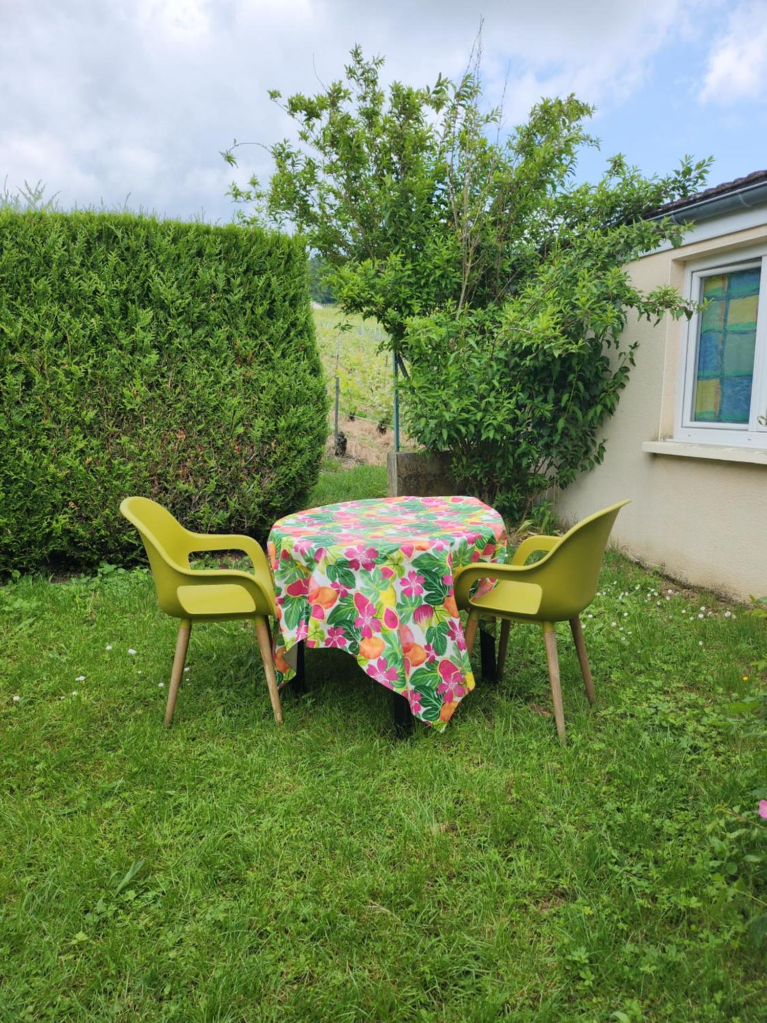 Ferienwohnung L'Echappee Bulles Épernay Exterior foto